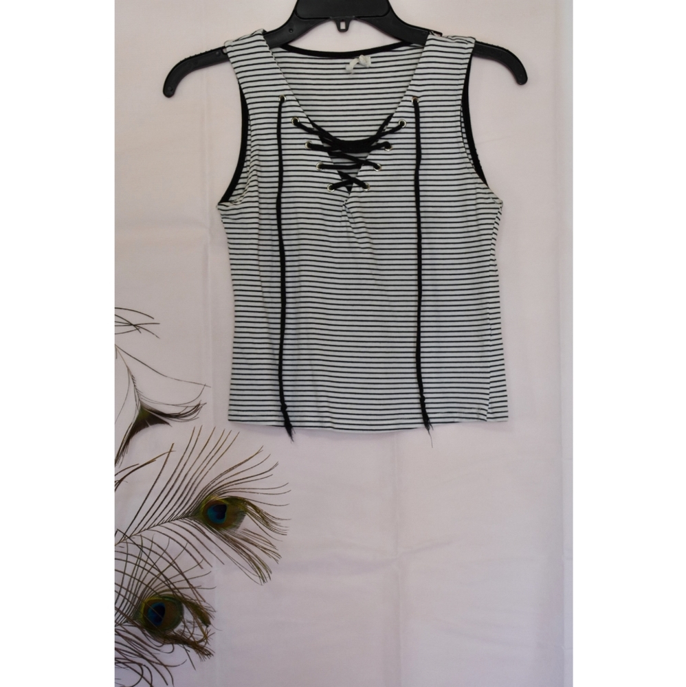 Sleeves Front Cross Top